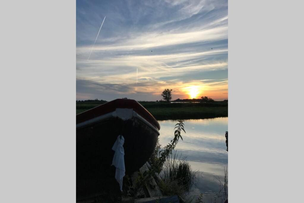 Romantic Dutch Hideaway Jisp Eksteriør billede